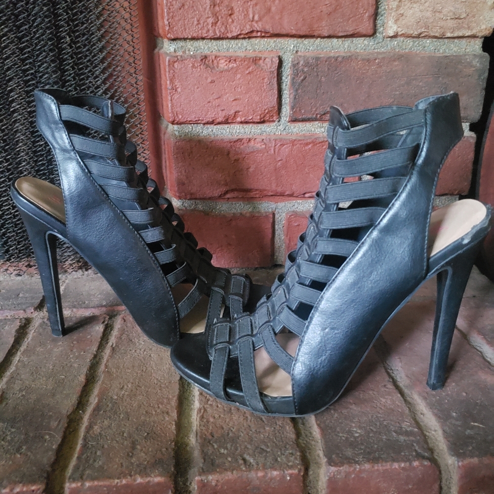 Black High hills "Just Fab" - Picture 2 of 4